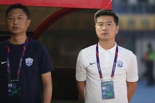 王大雷迎来35岁生日，中国男足全队在卡塔尔为其送上祝福